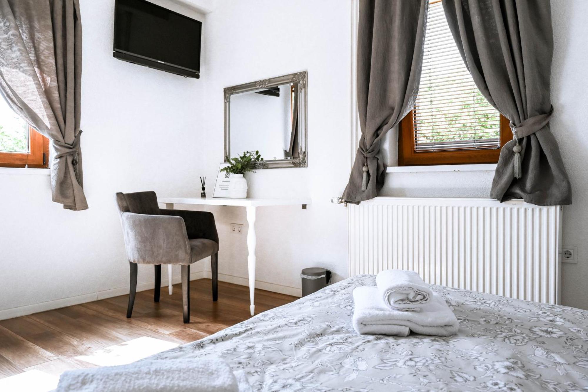House Wisteria Villa Rakovica Dış mekan fotoğraf